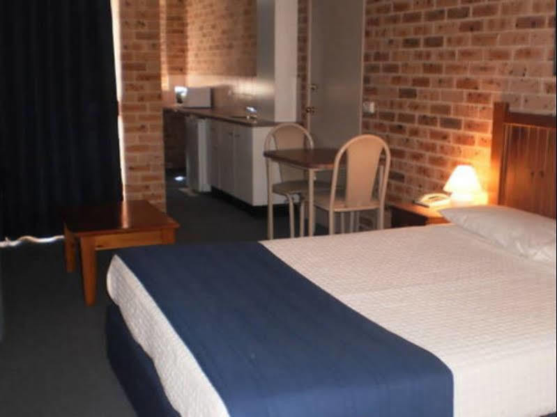 Lake Haven Motor Inn Gorokan Esterno foto