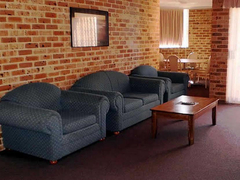 Lake Haven Motor Inn Gorokan Esterno foto